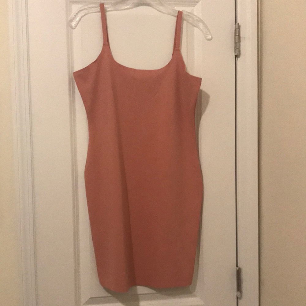 Parade Smoothing Slip Dress in Seamless Universal